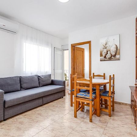 Apartment Caballero De Rodas Torrevieja Luaran gambar