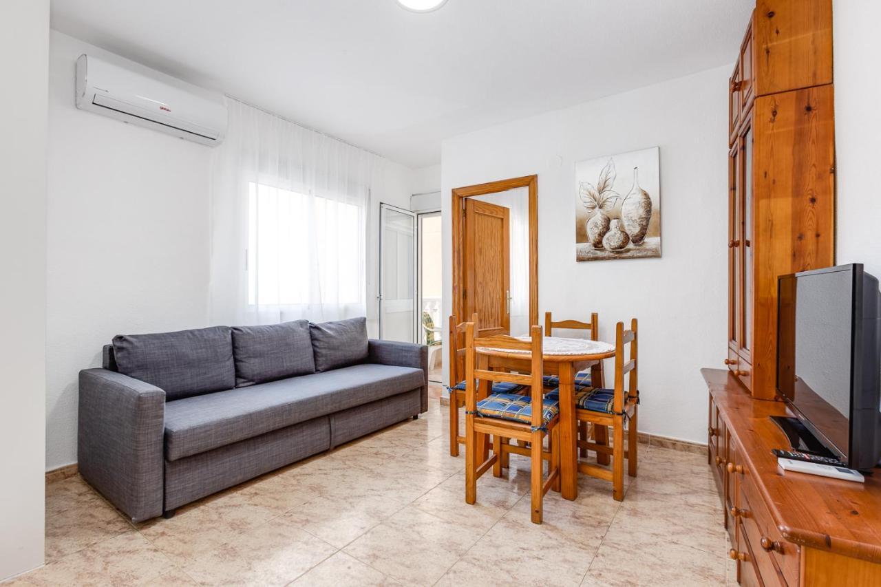 Apartment Caballero De Rodas Torrevieja Luaran gambar