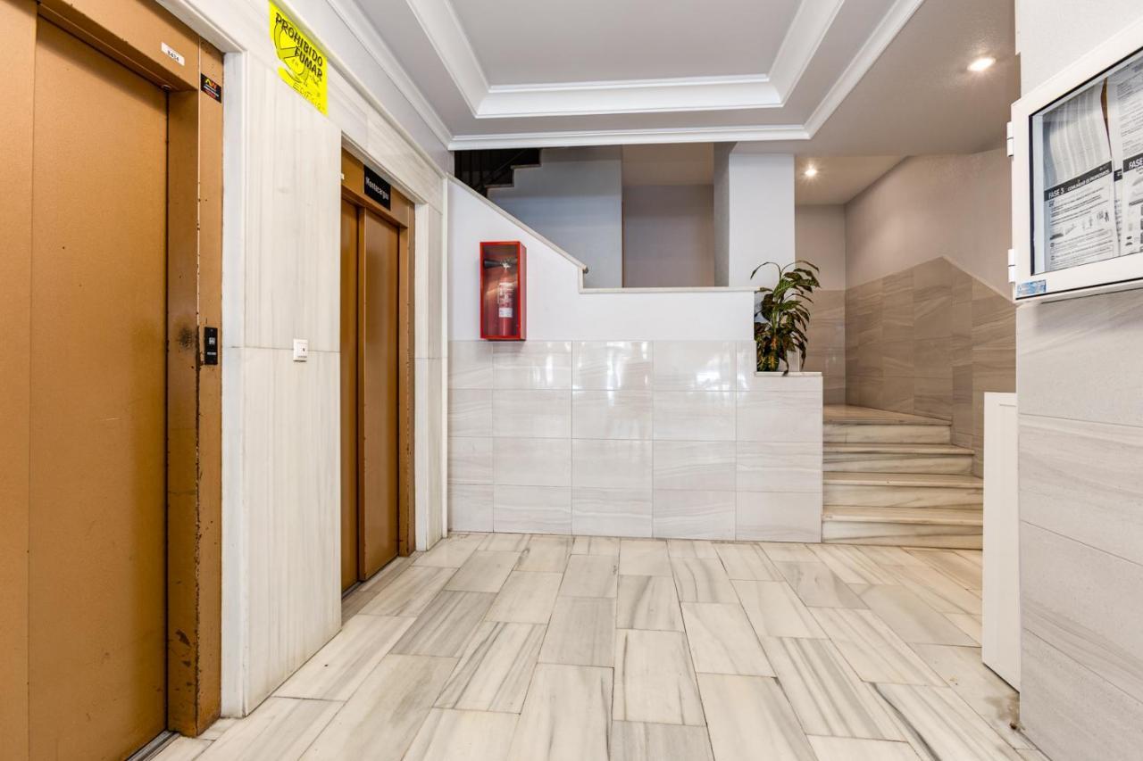 Apartment Caballero De Rodas Torrevieja Luaran gambar